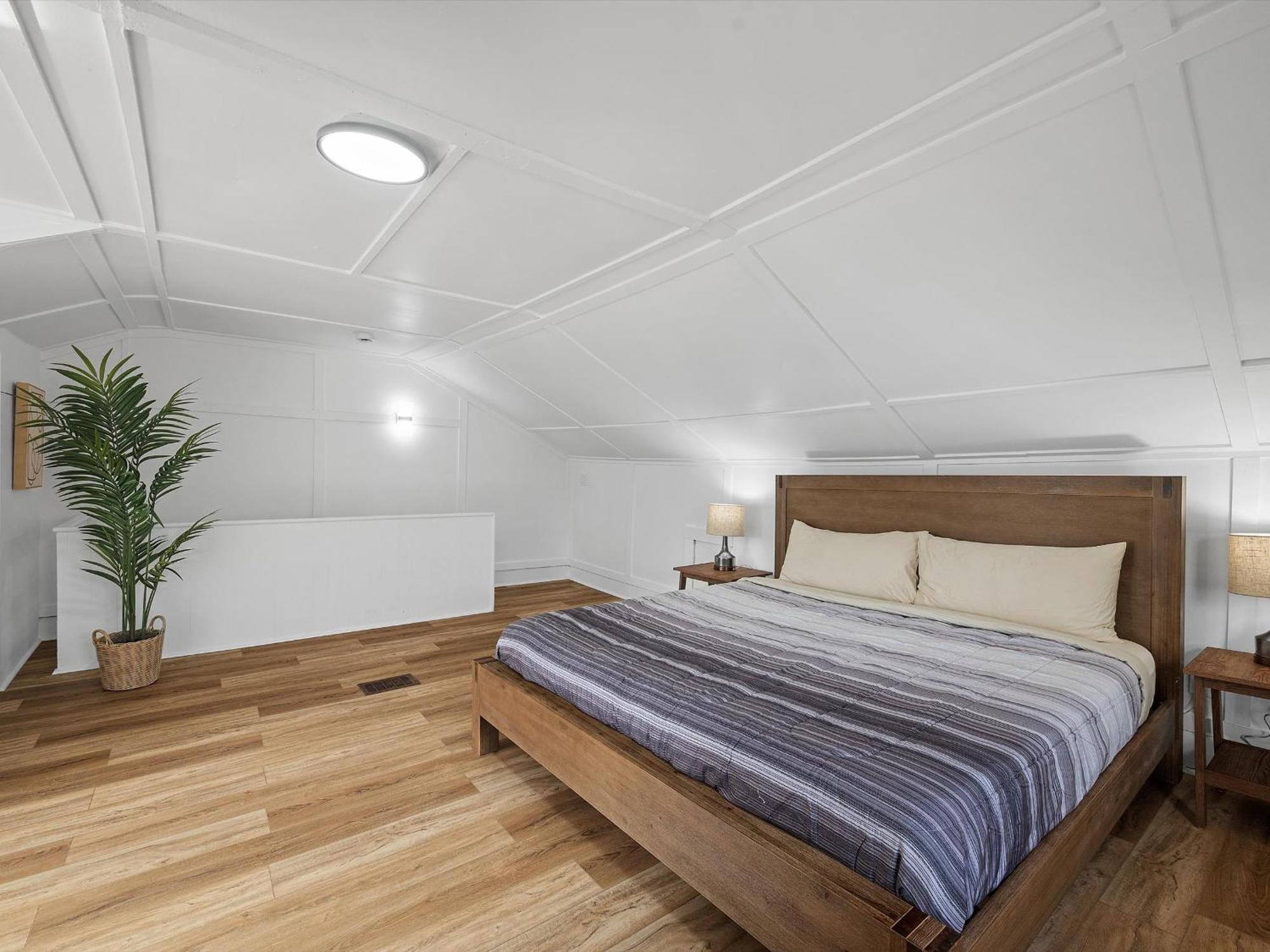 Bloomfield, Shadyside !d Spacious And Unique Bright Private Bedroom With Shared Bathroom * Pittsburgh